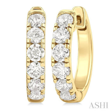 1 Ctw Round Cut Diamond Hoop Earrings in 14K Yellow Gold